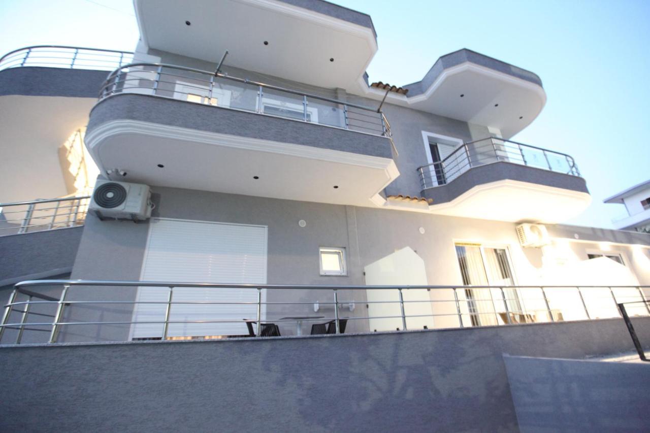Neli Appartement *